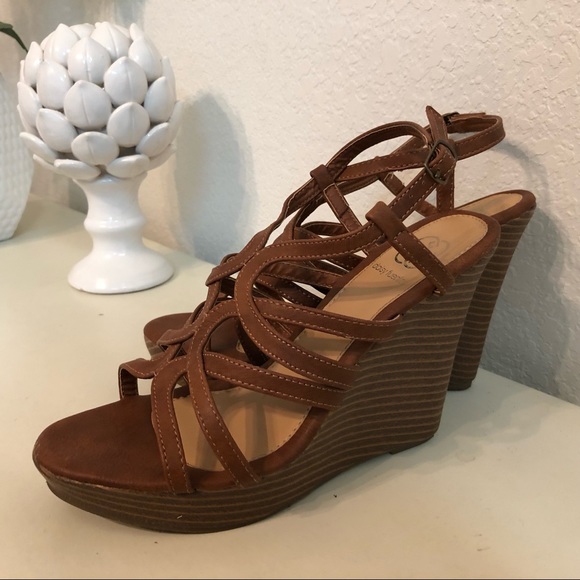 Cognac wedge sandals - Picture 1 of 5